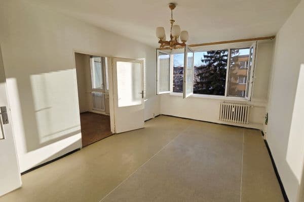 3 bedroom flat for sale, 64 m², Křenická, Praha 3 bedroom flat for sale, 64 m², Křenická, Praha
