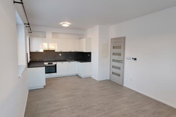 2 bedroom with open-plan kitchen flat to rent, 63 m², T. G. Masaryka, Kostelec nad Labem 2 bedroom with open-plan kitchen flat to rent, 63 m², T. G. Masaryka, Kostelec nad Labem