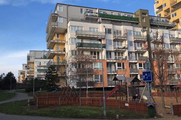 1 bedroom with open-plan kitchen flat to rent, 50 m², Pod Harfou, Praha 1 bedroom with open-plan kitchen flat to rent, 50 m², Pod Harfou, Praha