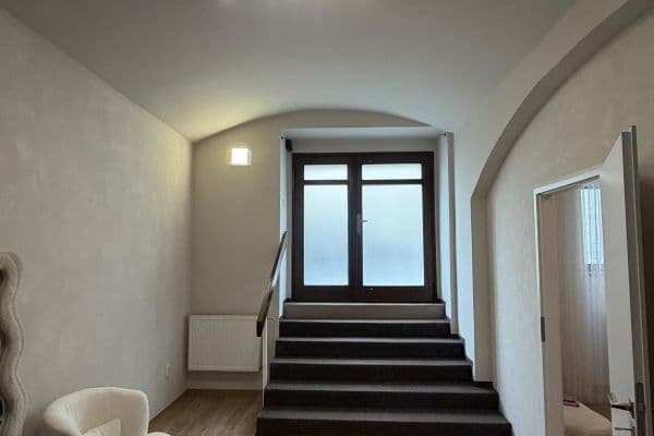 non-residential property to rent, 54 m², Vozová, Praha non-residential property to rent, 54 m², Vozová, Praha
