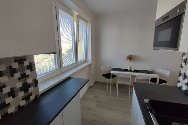 2 bedroom flat to rent, 54 m², Praha 2 bedroom flat to rent, 54 m², Praha