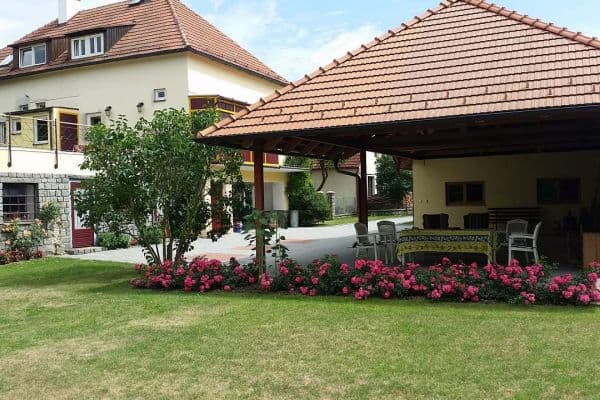 recreational property to rent, 0 m², Malenice recreational property to rent, 0 m², Malenice