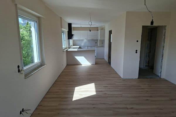 4 bedroom flat to rent, 107 m², Meisenweg, Grafenau 4 bedroom flat to rent, 107 m², Meisenweg, Grafenau