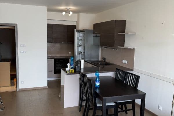 1 bedroom with open-plan kitchen flat for sale, 61 m², V Háji, Praha 1 bedroom with open-plan kitchen flat for sale, 61 m², V Háji, Praha