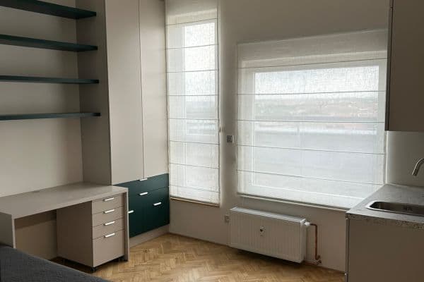 Studio flat to rent, 18 m², Na Šťáhlavce, Praha Studio flat to rent, 18 m², Na Šťáhlavce, Praha