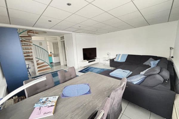 4 bedroom with open-plan kitchen flat to rent, 185 m², Wolf-Hirth-Straße 10, Esslingen am Neckar 4 bedroom with open-plan kitchen flat to rent, 185 m², Wolf-Hirth-Straße 10, Esslingen am Neckar