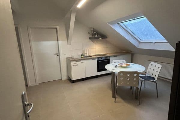 3 bedroom flat to rent, 15 m², Karlsruhe, Baden-Württemberg 3 bedroom flat to rent, 15 m², Karlsruhe, Baden-Württemberg