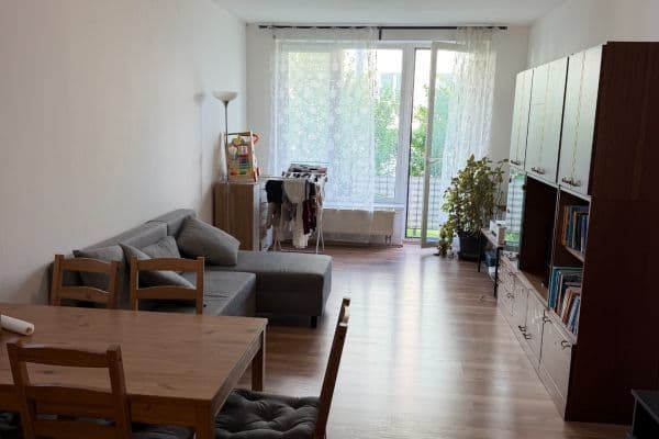 2 bedroom with open-plan kitchen flat to rent, 78 m², Šternovská, Praha 2 bedroom with open-plan kitchen flat to rent, 78 m², Šternovská, Praha