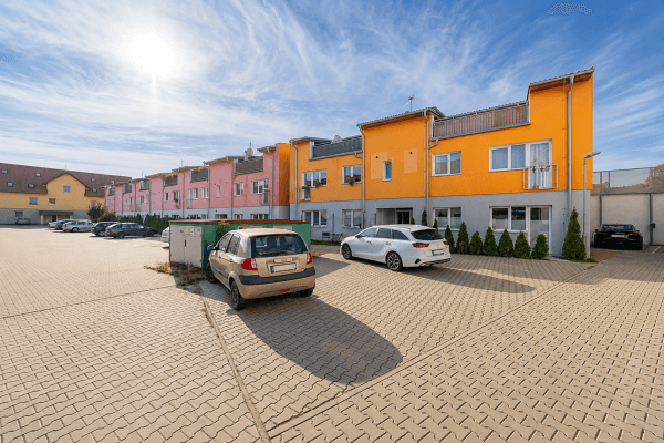 2 bedroom with open-plan kitchen flat for sale, 63 m², Břežany II 2 bedroom with open-plan kitchen flat for sale, 63 m², Břežany II