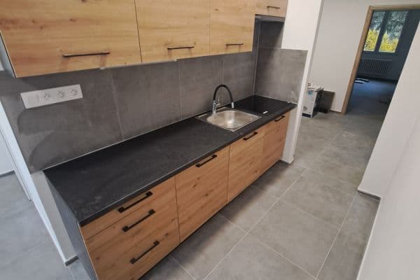 4 bedroom flat to rent, 84 m², Husova, Dobřany 4 bedroom flat to rent, 84 m², Husova, Dobřany