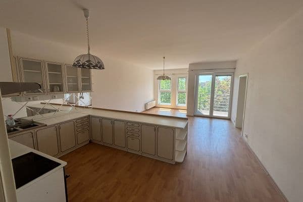 2 bedroom with open-plan kitchen flat for sale, 101 m², Osvoboditelů, Lovosice 2 bedroom with open-plan kitchen flat for sale, 101 m², Osvoboditelů, Lovosice
