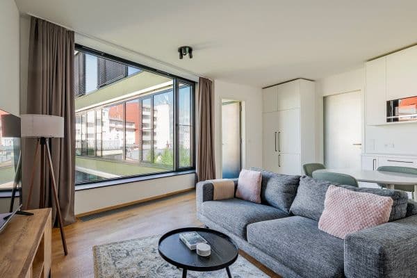 flat to rent, 56 m², Komunardů, Praha flat to rent, 56 m², Komunardů, Praha