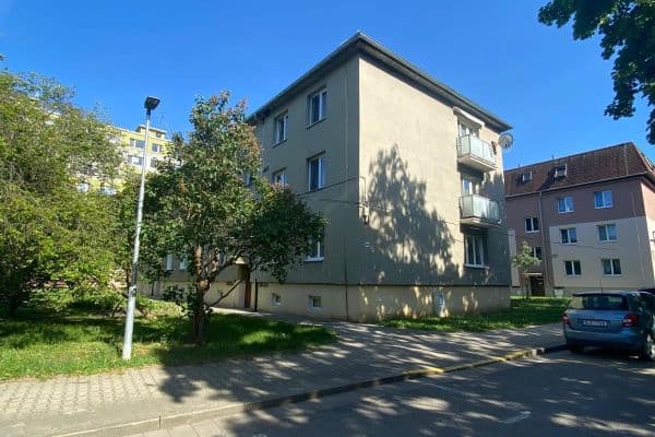 2 bedroom flat to rent, 50 m², Wolkerova, Lovosice 2 bedroom flat to rent, 50 m², Wolkerova, Lovosice