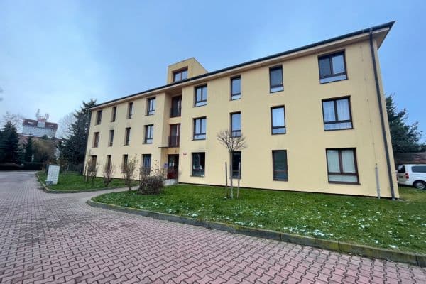1 bedroom with open-plan kitchen flat for sale, 42 m², Jarní, Hostivice 1 bedroom with open-plan kitchen flat for sale, 42 m², Jarní, Hostivice
