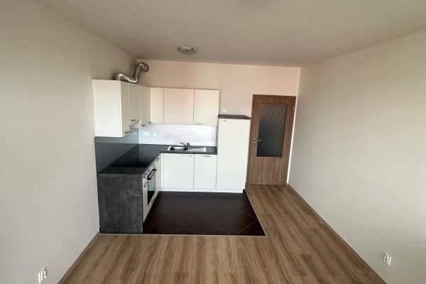 Studio flat to rent, 32 m², Davidovičova, Praha Studio flat to rent, 32 m², Davidovičova, Praha