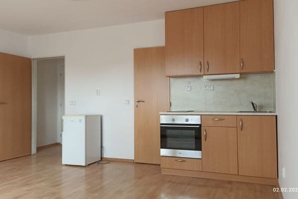 Studio flat to rent, 34 m², Pastrnkova, Brno Studio flat to rent, 34 m², Pastrnkova, Brno