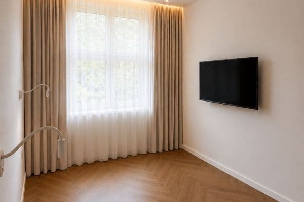 1 bedroom with open-plan kitchen flat to rent, 40 m², Branická, Praha 1 bedroom with open-plan kitchen flat to rent, 40 m², Branická, Praha