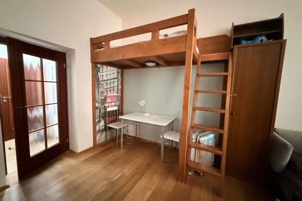 Studio flat to rent, 30 m², Tyršova, Praha Studio flat to rent, 30 m², Tyršova, Praha