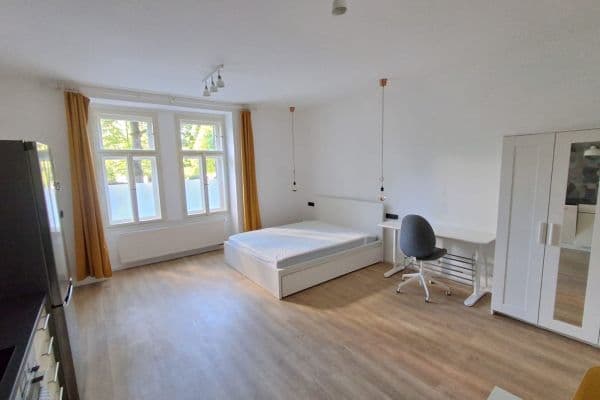 Studio flat to rent, 35 m², Fibichova, Praha Studio flat to rent, 35 m², Fibichova, Praha