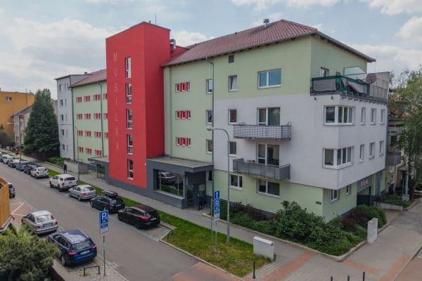 1 bedroom with open-plan kitchen flat to rent, 52 m², Musilova, Brno 1 bedroom with open-plan kitchen flat to rent, 52 m², Musilova, Brno