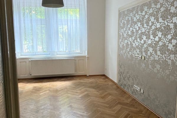 2 bedroom flat to rent, 78 m², Ruská, Praha 2 bedroom flat to rent, 78 m², Ruská, Praha