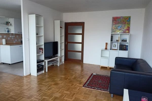 3 bedroom with open-plan kitchen flat to rent, 104 m², Anderleho, Praha 3 bedroom with open-plan kitchen flat to rent, 104 m², Anderleho, Praha