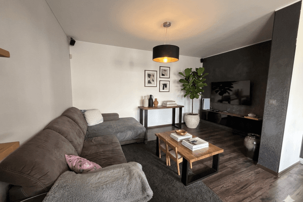 3 bedroom with open-plan kitchen flat to rent, 105 m², Holubinková, Praha 3 bedroom with open-plan kitchen flat to rent, 105 m², Holubinková, Praha
