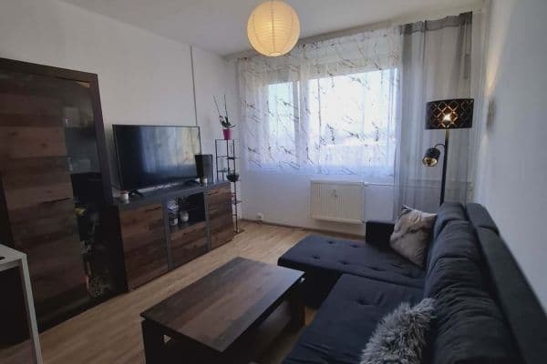 1 bedroom with open-plan kitchen flat to rent, 44 m², Vlasákova, Mělník 1 bedroom with open-plan kitchen flat to rent, 44 m², Vlasákova, Mělník