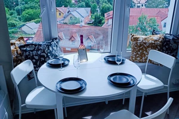 Studio flat to rent, 31 m², Pražská, Praha Studio flat to rent, 31 m², Pražská, Praha
