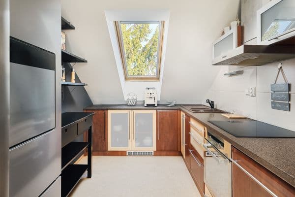 2 bedroom with open-plan kitchen flat for sale, 80 m², Stochovská, Praha 2 bedroom with open-plan kitchen flat for sale, 80 m², Stochovská, Praha
