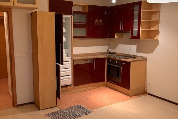 Studio flat to rent, 30 m², Boloňská, Praha Studio flat to rent, 30 m², Boloňská, Praha