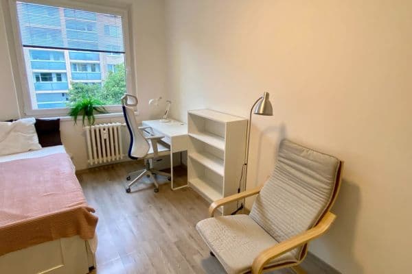 Studio flat to rent, 18 m², Vazovova, Praha Studio flat to rent, 18 m², Vazovova, Praha