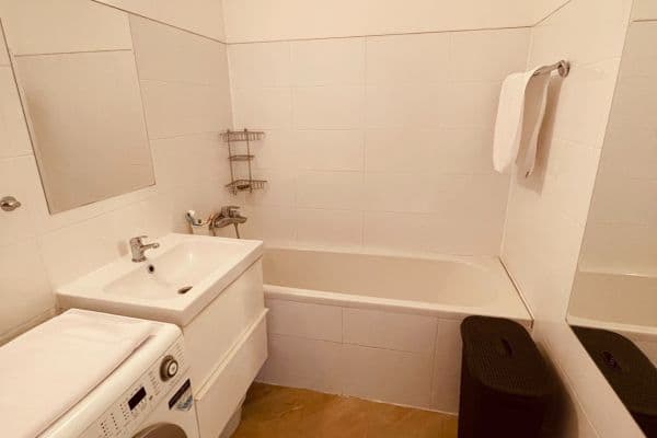 3 bedroom flat to rent, 100 m², Jana Růžičky, Praha 3 bedroom flat to rent, 100 m², Jana Růžičky, Praha