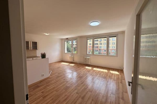 2 bedroom with open-plan kitchen flat for sale, 68 m², Jetelová, Praha 2 bedroom with open-plan kitchen flat for sale, 68 m², Jetelová, Praha