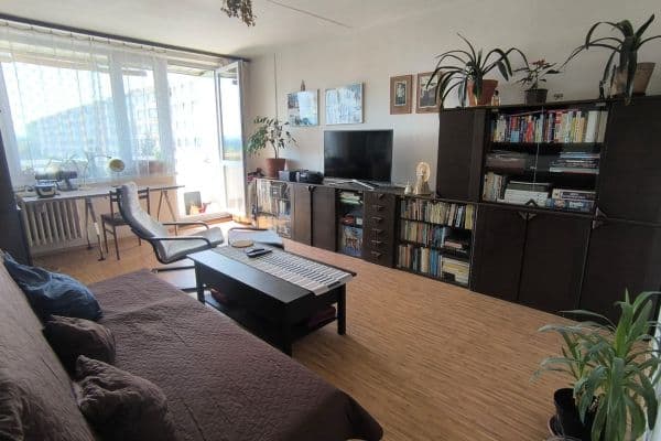 3 bedroom flat to rent, 71 m², Rezlerova, Praha 3 bedroom flat to rent, 71 m², Rezlerova, Praha