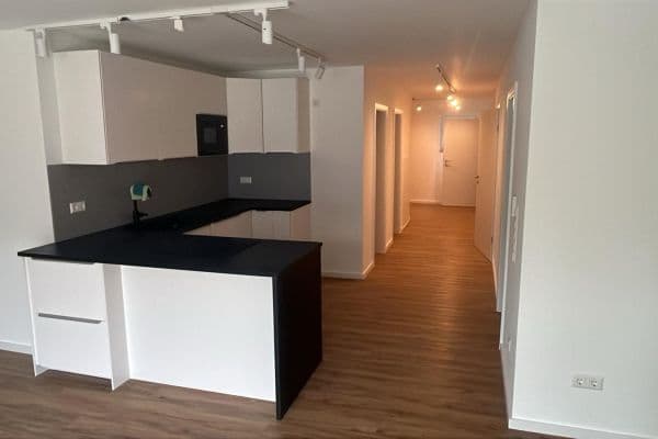 2 bedroom with open-plan kitchen flat to rent, 104 m², Bismarckstraße 8, Nürtingen 2 bedroom with open-plan kitchen flat to rent, 104 m², Bismarckstraße 8, Nürtingen