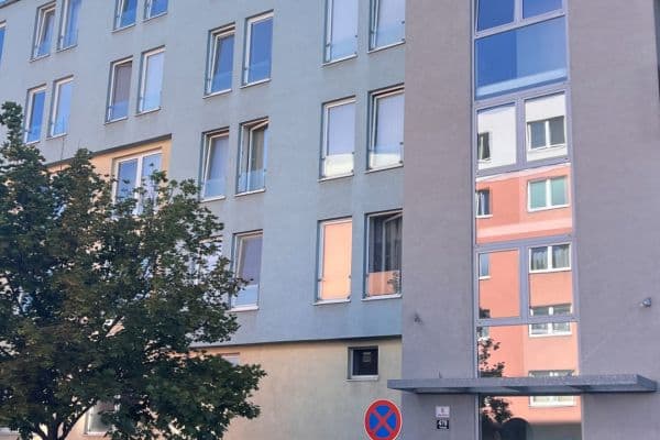 Studio flat for sale, 30 m², Zderadova, Brno Studio flat for sale, 30 m², Zderadova, Brno