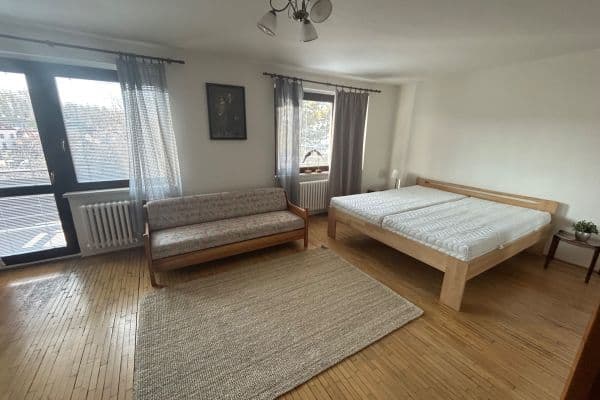 5 bedroom flat to rent, 150 m², Na Okraji, Praha 5 bedroom flat to rent, 150 m², Na Okraji, Praha