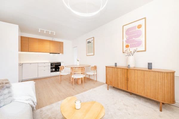3 bedroom with open-plan kitchen flat for sale, 90 m², Bryksova, Praha 3 bedroom with open-plan kitchen flat for sale, 90 m², Bryksova, Praha