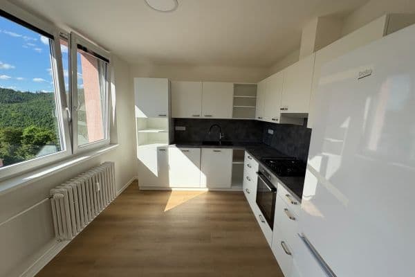 3 bedroom flat to rent, 75 m², Družstevní, Adamov 3 bedroom flat to rent, 75 m², Družstevní, Adamov