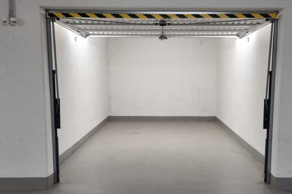 garage to rent, 18 m², Domalípova, Praha garage to rent, 18 m², Domalípova, Praha