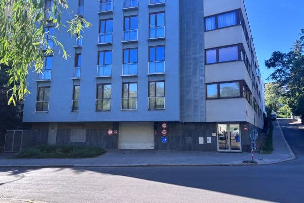 garage to rent, 14 m², Na Rozdílu, Praha garage to rent, 14 m², Na Rozdílu, Praha