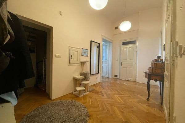 2 bedroom with open-plan kitchen flat to rent, 86 m², Slovenská, Prague, Prague 2 bedroom with open-plan kitchen flat to rent, 86 m², Slovenská, Prague, Prague