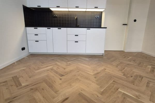 Studio flat to rent, 37 m², Stupkova, Praha Studio flat to rent, 37 m², Stupkova, Praha