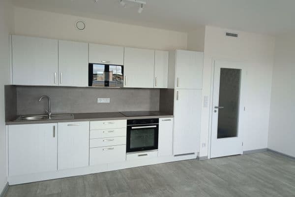 Studio flat to rent, 30 m², Arnošta Staňka, Praha Studio flat to rent, 30 m², Arnošta Staňka, Praha