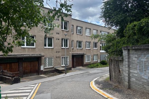 3 bedroom with open-plan kitchen flat for sale, 64 m², U Dvou srpů, Praha 3 bedroom with open-plan kitchen flat for sale, 64 m², U Dvou srpů, Praha