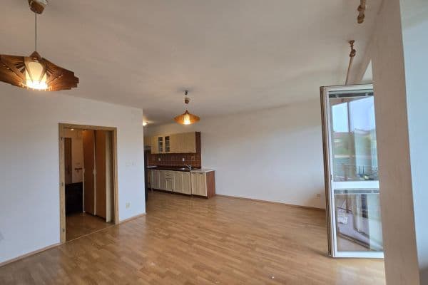 Studio flat to rent, 40 m², Komenského, Rajhrad Studio flat to rent, 40 m², Komenského, Rajhrad