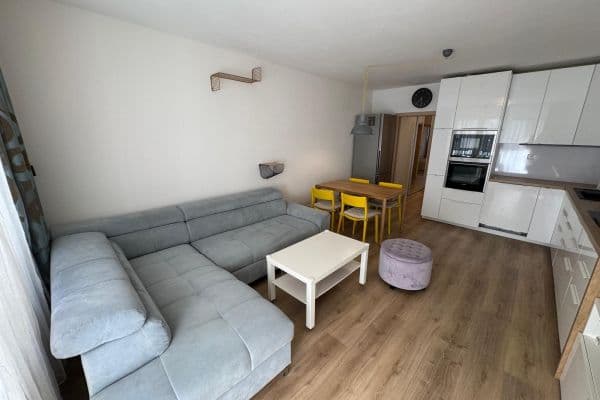 2 bedroom with open-plan kitchen flat to rent, 67 m², Dačického, Praha 2 bedroom with open-plan kitchen flat to rent, 67 m², Dačického, Praha
