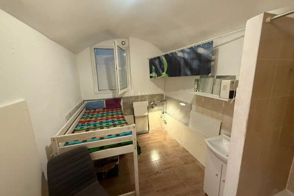 Studio flat to rent, 12 m², Umělecká, Prague Studio flat to rent, 12 m², Umělecká, Prague