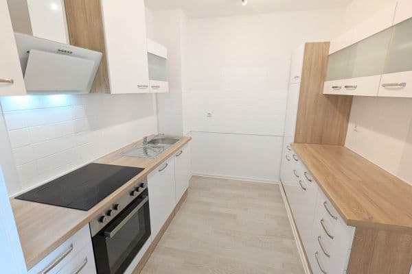 1 bedroom with open-plan kitchen flat to rent, 67 m², Woogstraße 36, Neuhofen 1 bedroom with open-plan kitchen flat to rent, 67 m², Woogstraße 36, Neuhofen